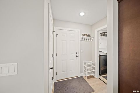 Tiny photo for 4501 W 14TH Street, Davenport, IA 52804 (MLS # QC4270060)