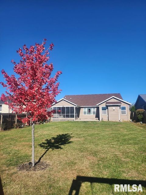 Tiny photo for 4501 W 14TH Street, Davenport, IA 52804 (MLS # QC4270060)