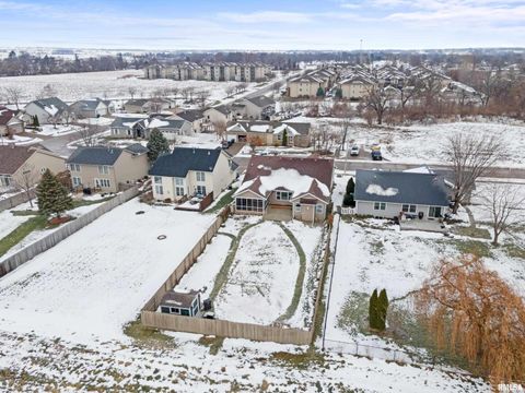 Tiny photo for 4501 W 14TH Street, Davenport, IA 52804 (MLS # QC4270060)