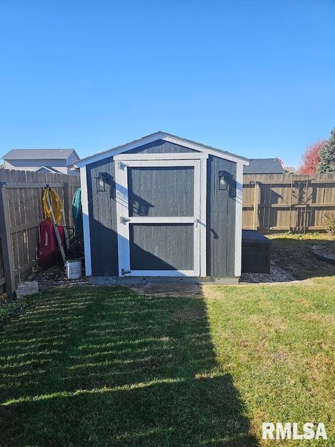 Tiny photo for 4501 W 14TH Street, Davenport, IA 52804 (MLS # QC4270060)