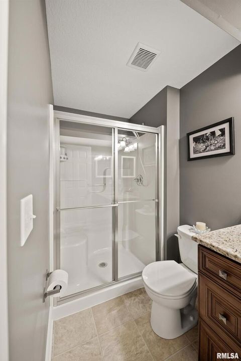 Tiny photo for 4501 W 14TH Street, Davenport, IA 52804 (MLS # QC4270060)