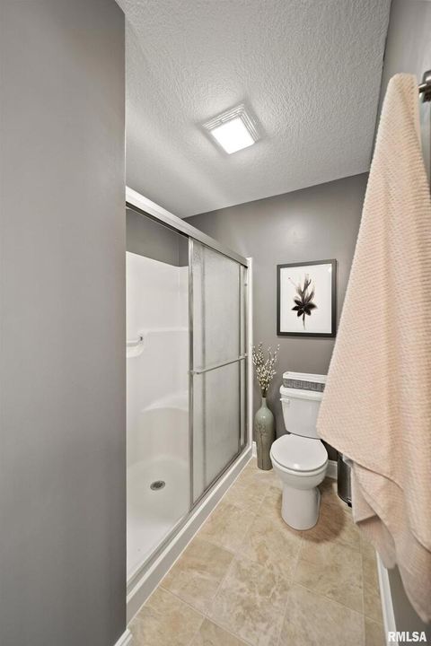 Tiny photo for 4501 W 14TH Street, Davenport, IA 52804 (MLS # QC4270060)