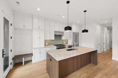Tiny photo for 3820 N Damen Avenue #2, Chicago, IL 60618 (MLS # 12769329)