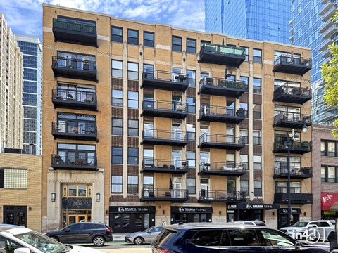 Photo of 1307 S Wabash Avenue #302, Chicago, IL 60605 (MLS # 12739933)