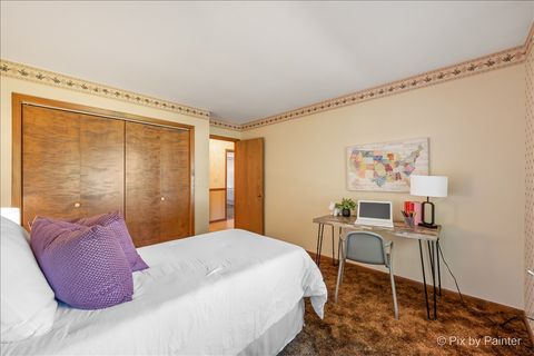Tiny photo for 1216 S Grove Avenue, Barrington, IL 60010 (MLS # 12658523)