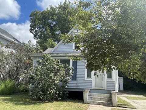 Photo of 912 N Central Avenue, Burlington, IA 52601 (MLS # 12720143)