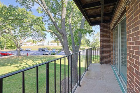 Tiny photo for 1430 Sandstone Drive #202, Wheeling, IL 60090 (MLS # 12525117)