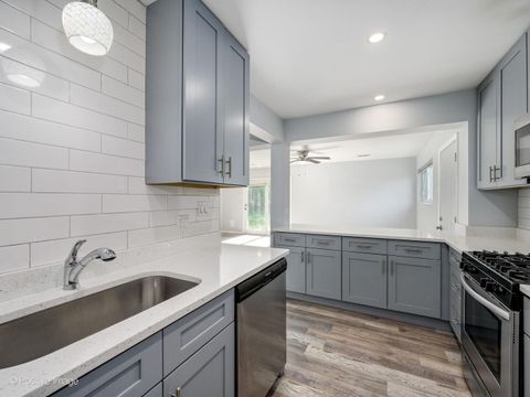 Tiny photo for 17312 Greenbay Avenue, Lansing, IL 60438 (MLS # 12685815)