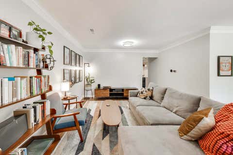 Tiny photo for 5400 S Hyde Park Boulevard #C12, Chicago, IL 60615 (MLS # 12639986)