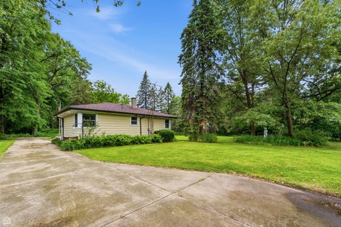 Tiny photo for 14721 Lakeside Avenue, Dolton, IL 60419 (MLS # 12786349)