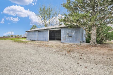 Tiny photo for 2279 E 500 N Road, Paxton, IL 60957 (MLS # 12615062)