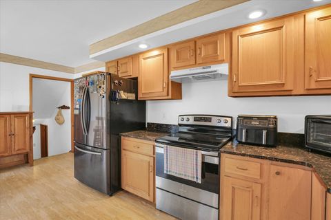 Tiny photo for 2279 E 500 N Road, Paxton, IL 60957 (MLS # 12615062)