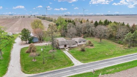 Tiny photo for 2279 E 500 N Road, Paxton, IL 60957 (MLS # 12615062)