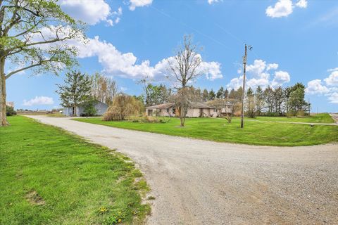 Tiny photo for 2279 E 500 N Road, Paxton, IL 60957 (MLS # 12615062)