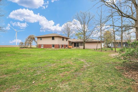 Tiny photo for 2279 E 500 N Road, Paxton, IL 60957 (MLS # 12615062)