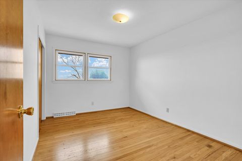 Tiny photo for 2279 E 500 N Road, Paxton, IL 60957 (MLS # 12615062)