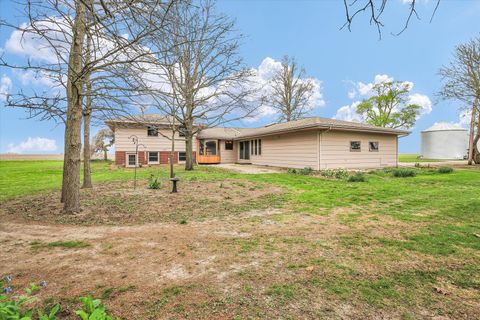 Tiny photo for 2279 E 500 N Road, Paxton, IL 60957 (MLS # 12615062)