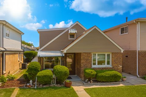 Photo of 1531 N 24th Avenue, Melrose Park, IL 60160 (MLS # 12560678)