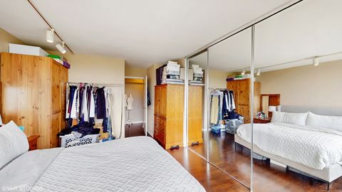 Tiny photo for 2800 N Lake Shore Drive #502, Chicago, IL 60657 (MLS # 12463507)