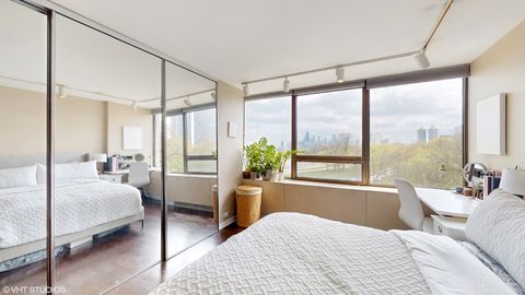 Tiny photo for 2800 N Lake Shore Drive #502, Chicago, IL 60657 (MLS # 12463507)