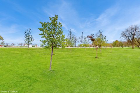 Tiny photo for 2800 N Lake Shore Drive #502, Chicago, IL 60657 (MLS # 12463507)