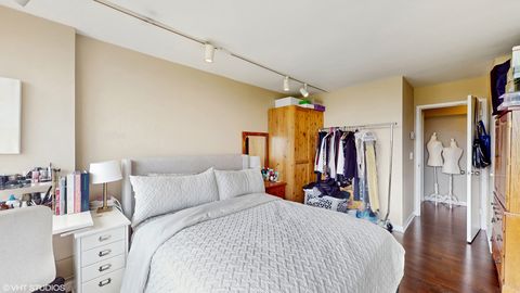 Tiny photo for 2800 N Lake Shore Drive #502, Chicago, IL 60657 (MLS # 12463507)