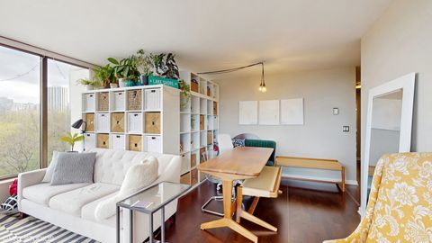 Tiny photo for 2800 N Lake Shore Drive #502, Chicago, IL 60657 (MLS # 12463507)