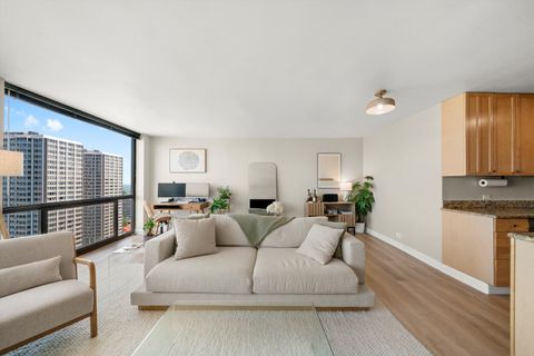 Tiny photo for 4343 N Clarendon Avenue #2104, Chicago, IL 60613 (MLS # 12594957)