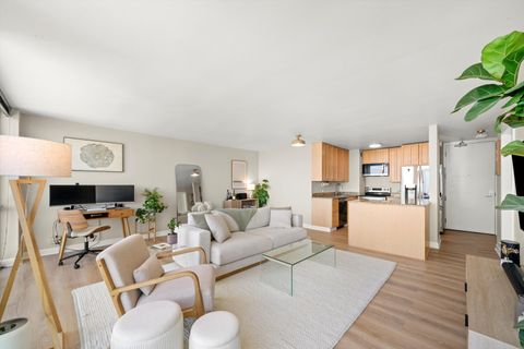 Tiny photo for 4343 N Clarendon Avenue #2104, Chicago, IL 60613 (MLS # 12594957)