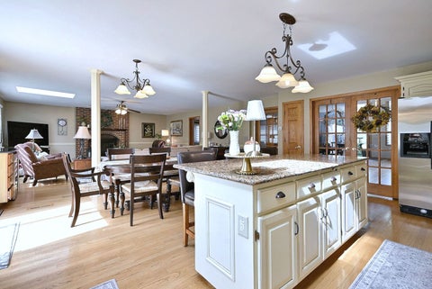 Tiny photo for 1739 Farwell Avenue, Des Plaines, IL 60018 (MLS # 12767442)