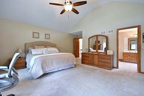 Tiny photo for 1739 Farwell Avenue, Des Plaines, IL 60018 (MLS # 12767442)