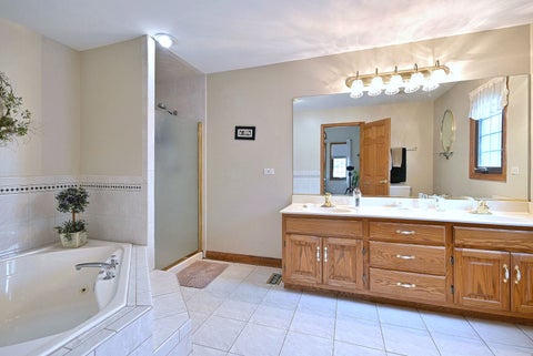 Tiny photo for 1739 Farwell Avenue, Des Plaines, IL 60018 (MLS # 12767442)