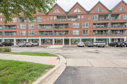 Photo of 1111 Burlington Avenue #422, Lisle, IL 60532 (MLS # 12727044)
