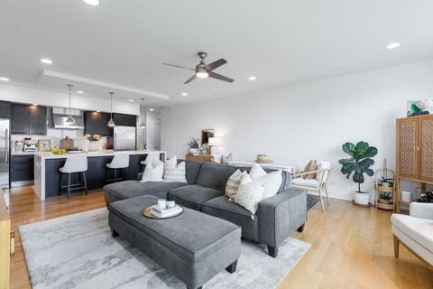 Tiny photo for 1317 N Larrabee Street #305, Chicago, IL 60610 (MLS # 12478388)