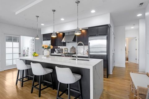 Tiny photo for 1317 N Larrabee Street #305, Chicago, IL 60610 (MLS # 12478388)