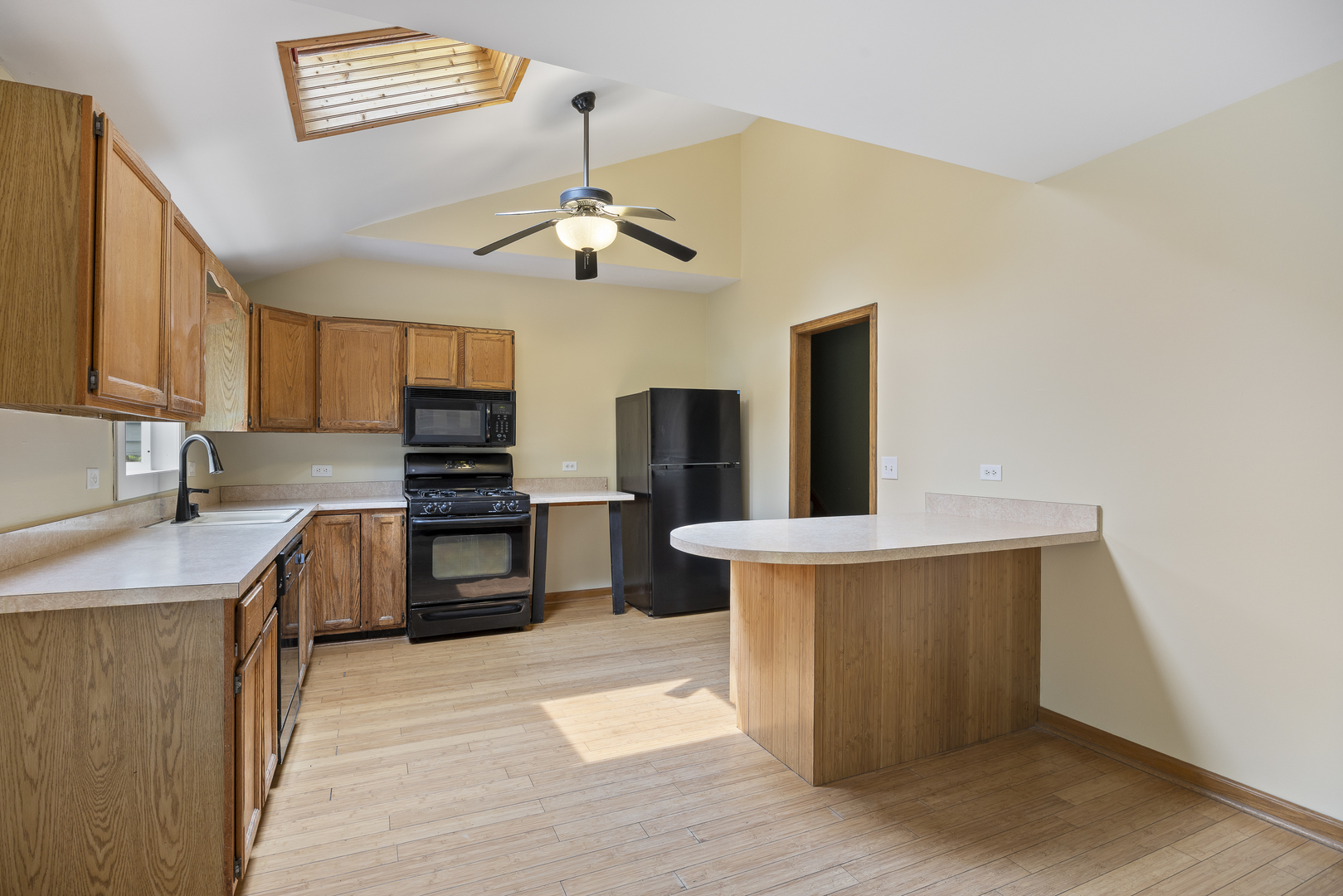 29W459 Lee Road