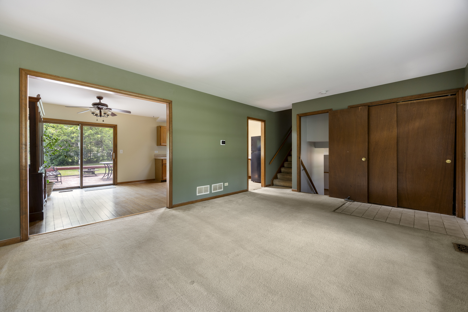 29W459 Lee Road