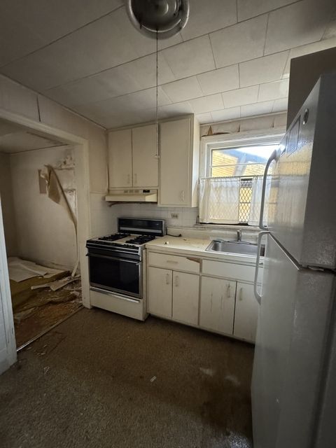 Tiny photo for 9122 S La Salle Street, Chicago, IL 60620 (MLS # 12626742)