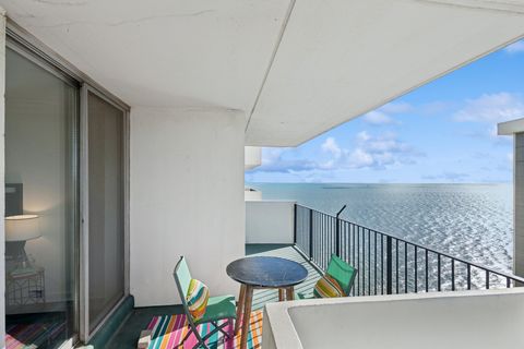 Tiny photo for 6033 N Sheridan Road #36G, Chicago, IL 60660 (MLS # 12497817)