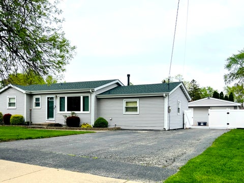 Tiny photo for 8605 Leclaire Avenue, Burbank, IL 60459 (MLS # 12745648)