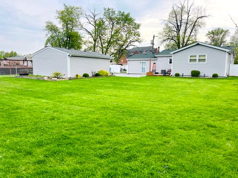 Tiny photo for 8605 Leclaire Avenue, Burbank, IL 60459 (MLS # 12745648)