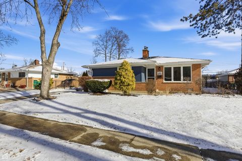 Photo of 367 Park Avenue, Wheeling, IL 60090 (MLS # 12549873)
