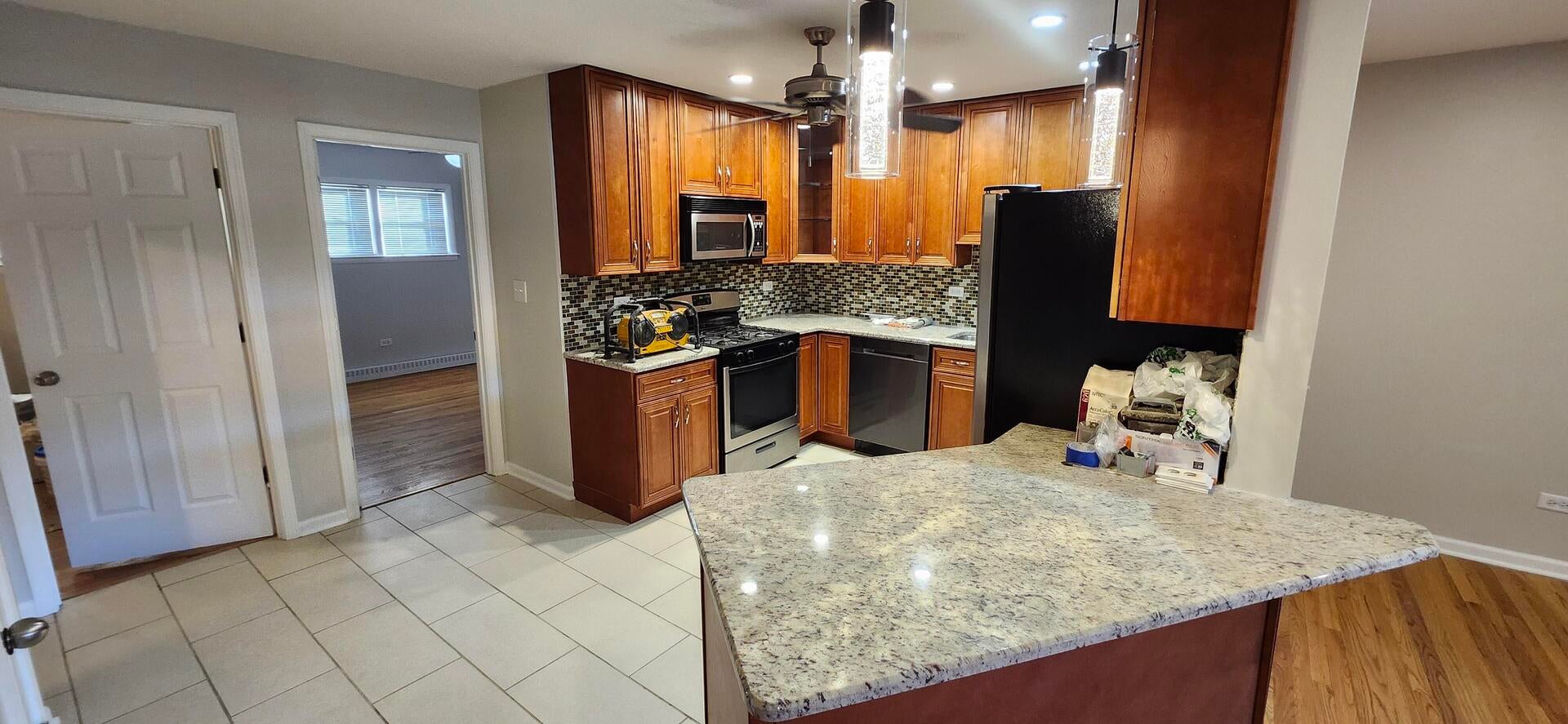1113 Holiday Lane 6