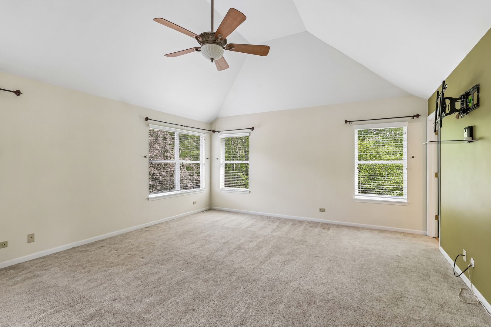 426 Heatherwood Drive SE