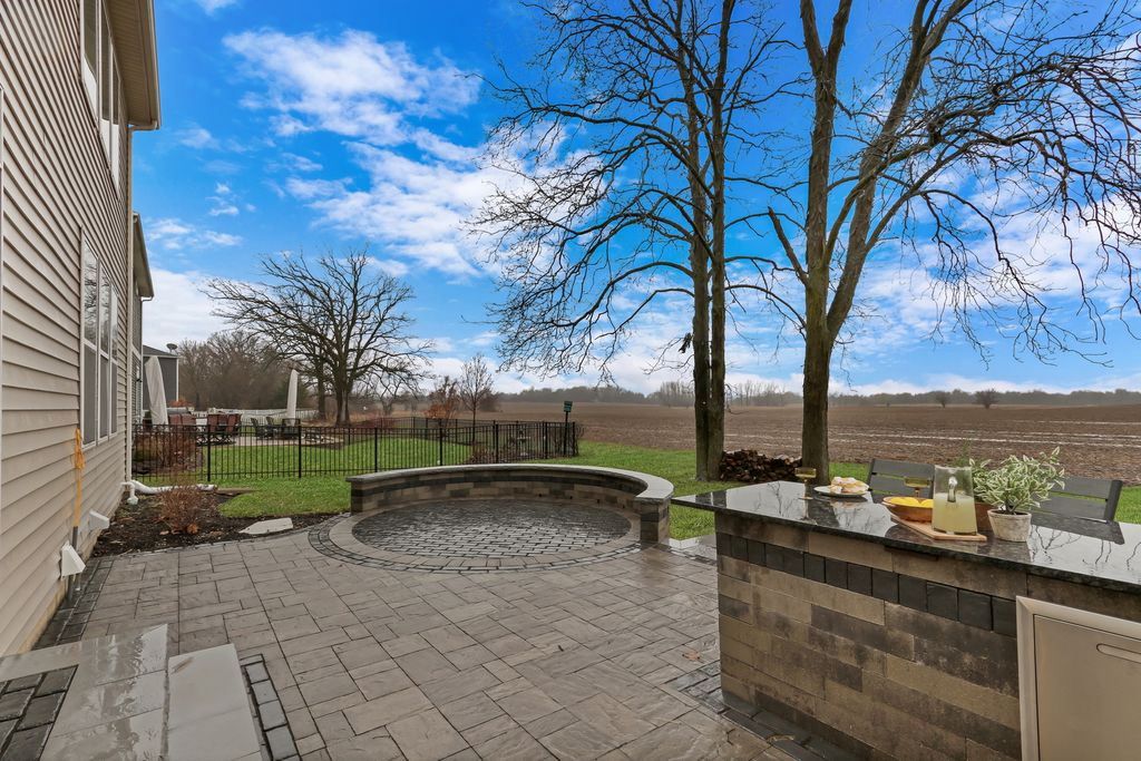 listing image 64