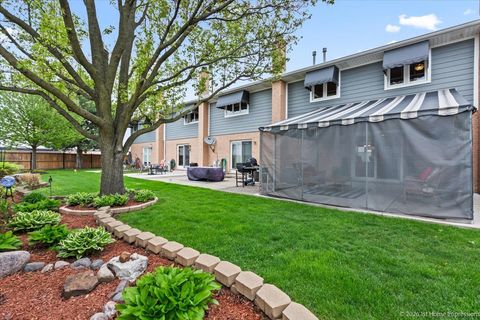 Tiny photo for 2550 W 112th Street #D, Chicago, IL 60655 (MLS # 12626950)
