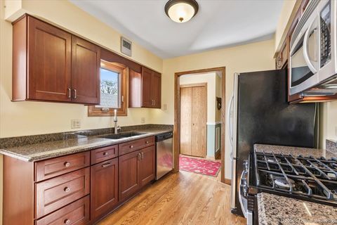 Tiny photo for 2550 W 112th Street #D, Chicago, IL 60655 (MLS # 12626950)
