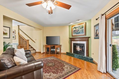 Tiny photo for 2550 W 112th Street #D, Chicago, IL 60655 (MLS # 12626950)