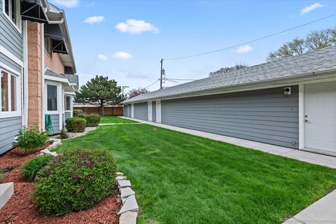 Tiny photo for 2550 W 112th Street #D, Chicago, IL 60655 (MLS # 12626950)