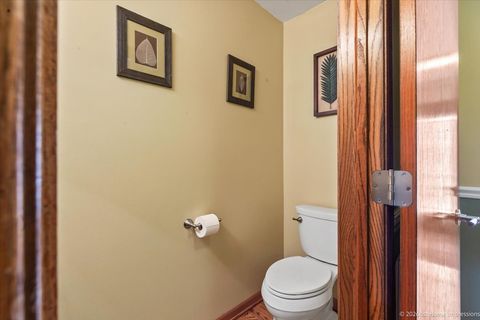 Tiny photo for 2550 W 112th Street #D, Chicago, IL 60655 (MLS # 12626950)